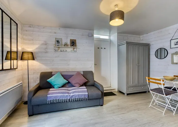 332 Le Petit Pave - Avec Cour En Plein Centre