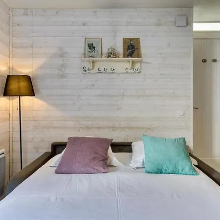 332 Le Petit Pave - Avec Cour En Plein Centre شقة *