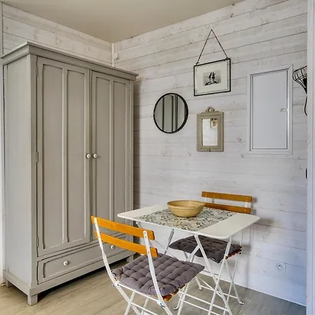 332 Le Petit Pave - Avec Cour En Plein Centre شقة