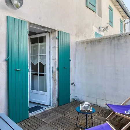 332 Le Petit Pave - Avec Cour En Plein Centre